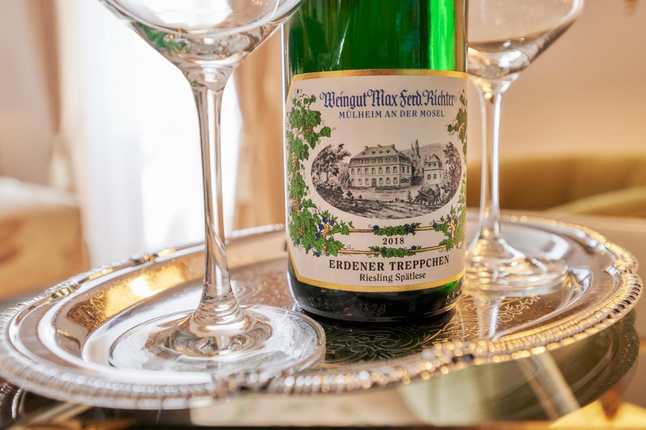 Weinromantikhotel Richtershof Mulheim an der Mosel Bagian luar foto