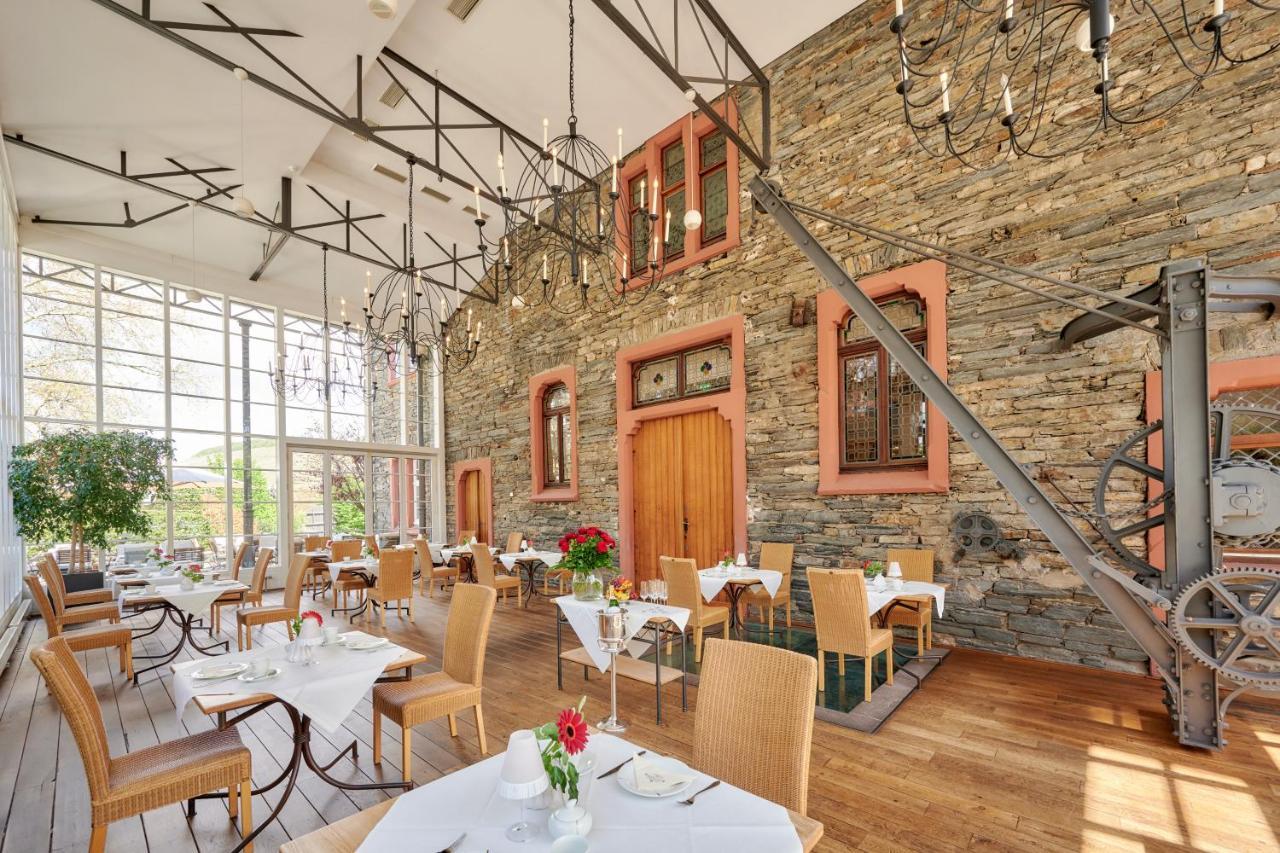 Weinromantikhotel Richtershof Mulheim an der Mosel Bagian luar foto